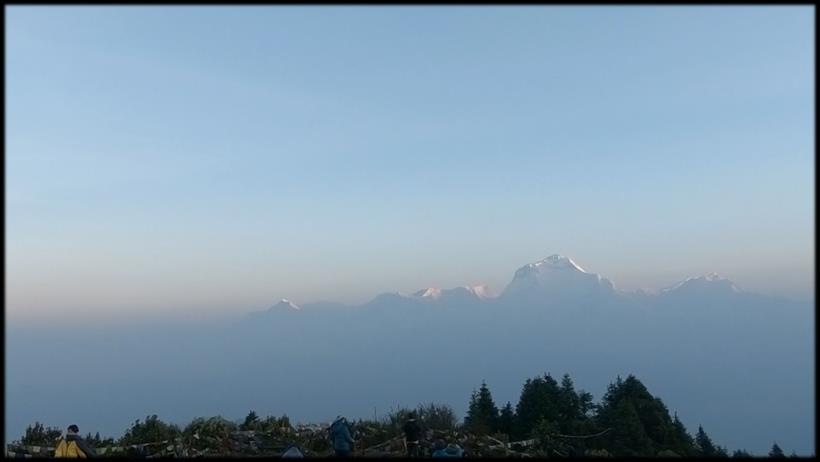 尼泊爾・Poon Hill|遠眺群峰。